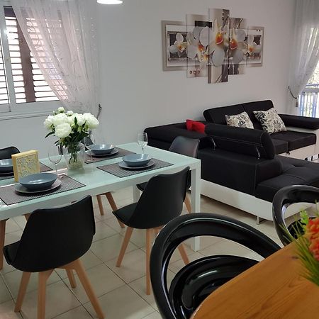Paradise Gardens IV 2 Bd Amazing Apartment Пафос Екстериор снимка