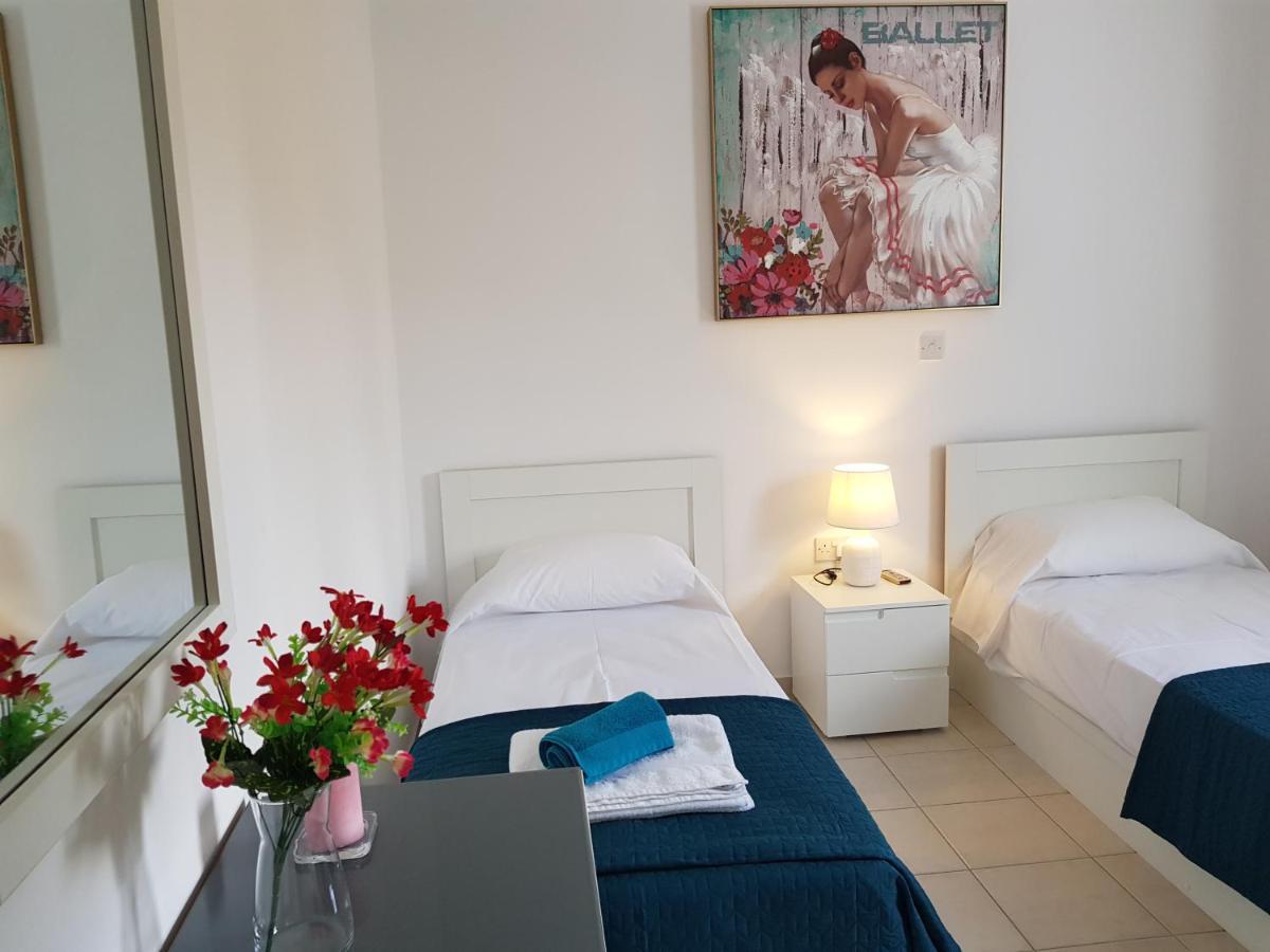 Paradise Gardens IV 2 Bd Amazing Apartment Пафос Екстериор снимка