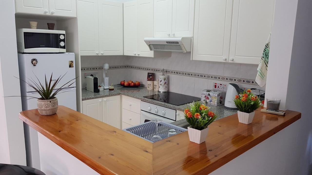 Paradise Gardens IV 2 Bd Amazing Apartment Пафос Екстериор снимка