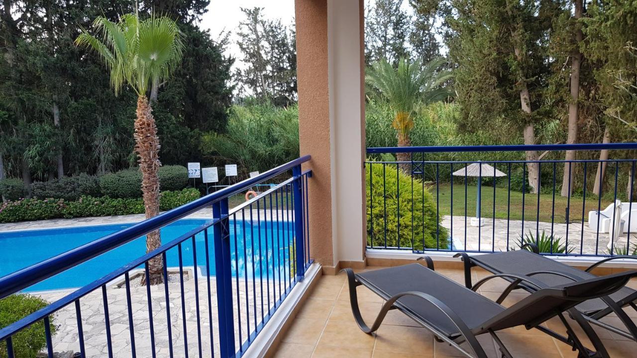 Paradise Gardens IV 2 Bd Amazing Apartment Пафос Екстериор снимка