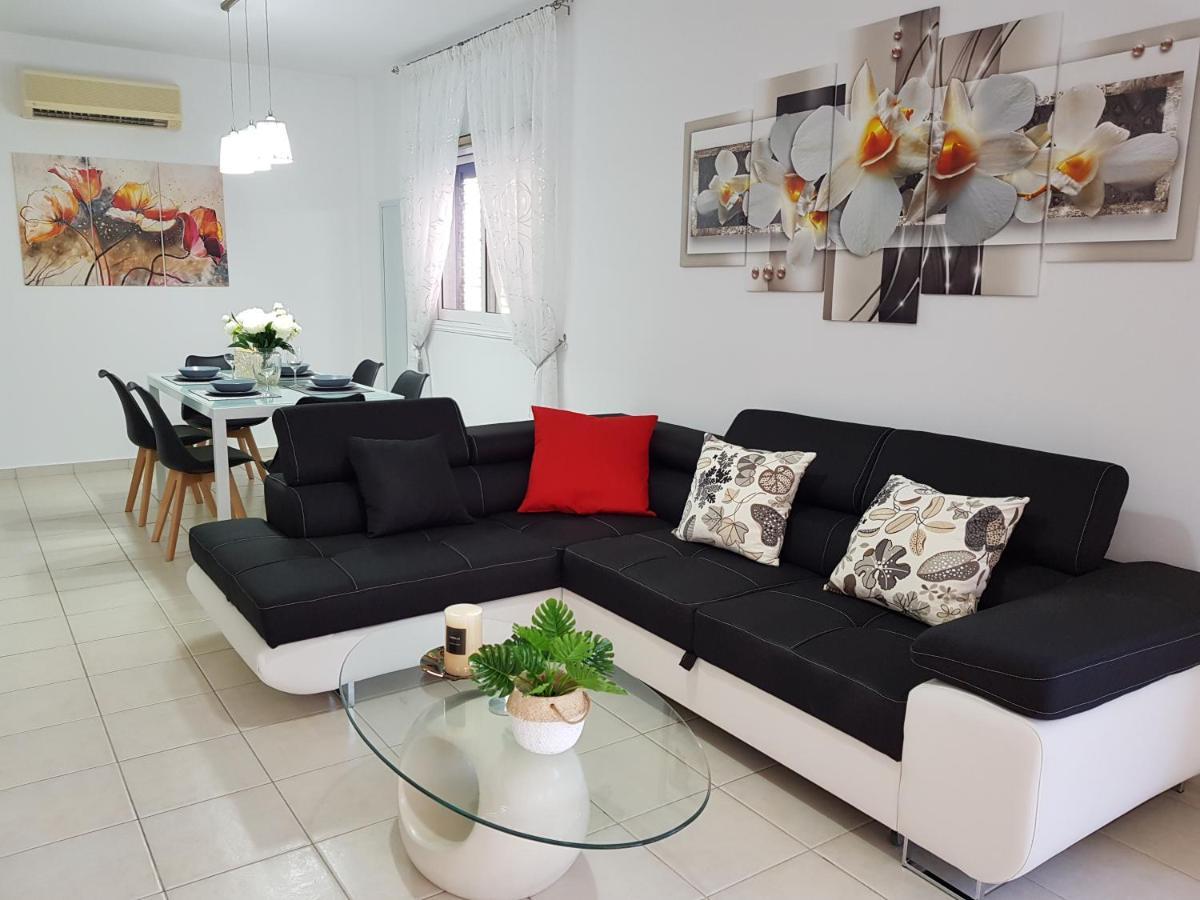 Paradise Gardens IV 2 Bd Amazing Apartment Пафос Екстериор снимка