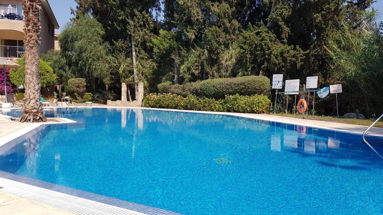 Paradise Gardens IV 2 Bd Amazing Apartment Пафос Екстериор снимка
