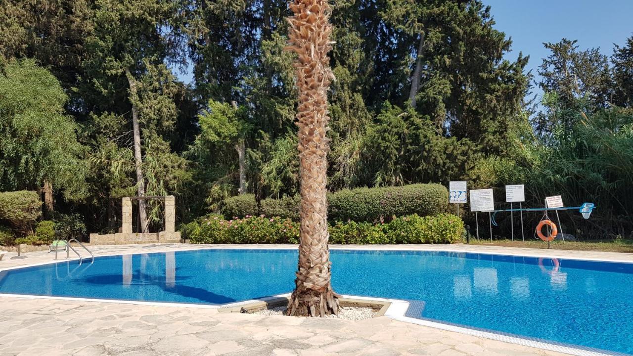 Paradise Gardens IV 2 Bd Amazing Apartment Пафос Екстериор снимка
