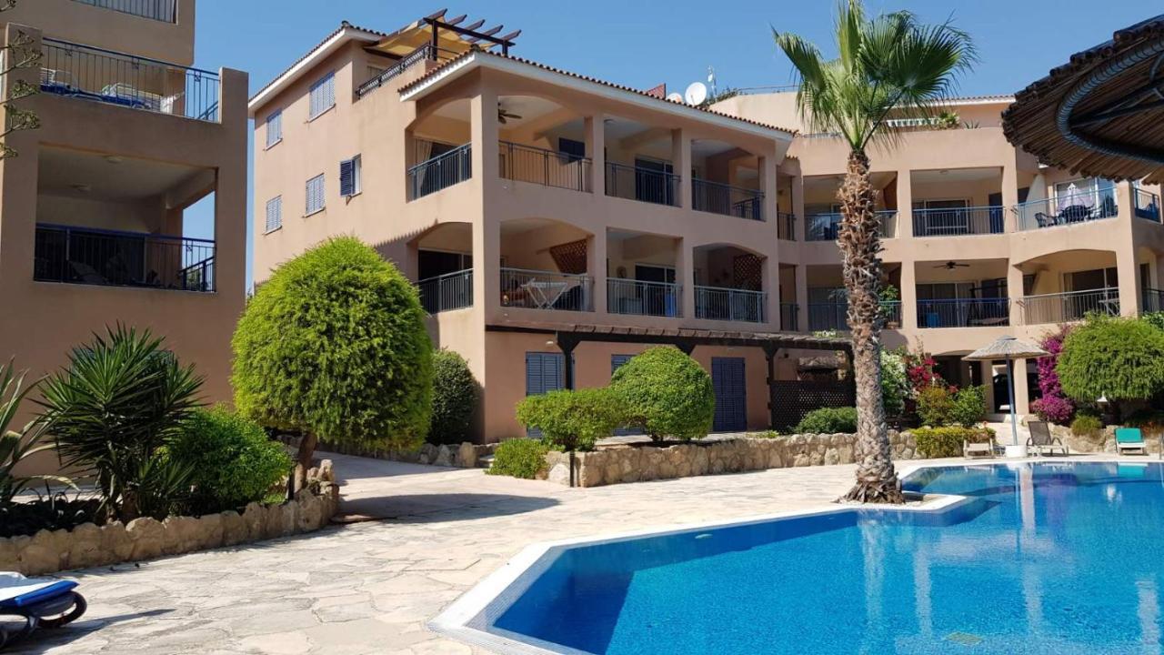 Paradise Gardens IV 2 Bd Amazing Apartment Пафос Екстериор снимка
